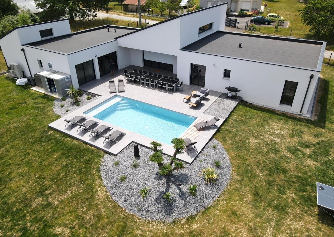 Villa De Groupe Avec Piscine, Jacuzzi Et Vue Nature Pierric Exterior photo